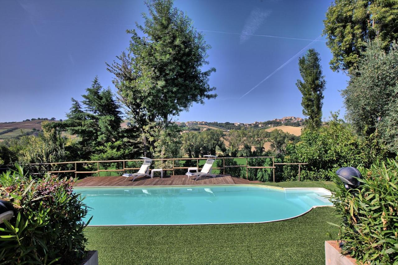 Grande Villa Storica Per Vacanze Con Giardino Privato E Piscina Ostra Eksteriør billede