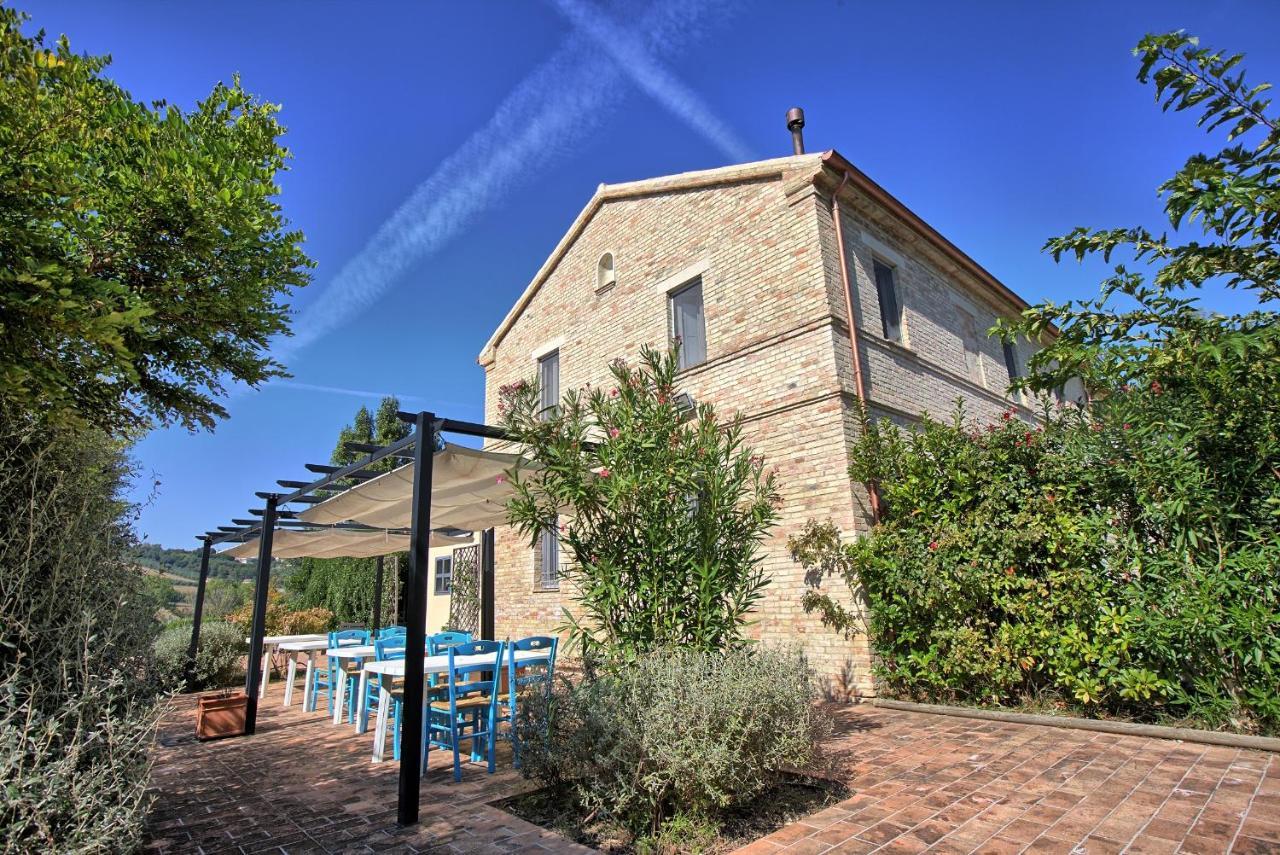 Grande Villa Storica Per Vacanze Con Giardino Privato E Piscina Ostra Eksteriør billede