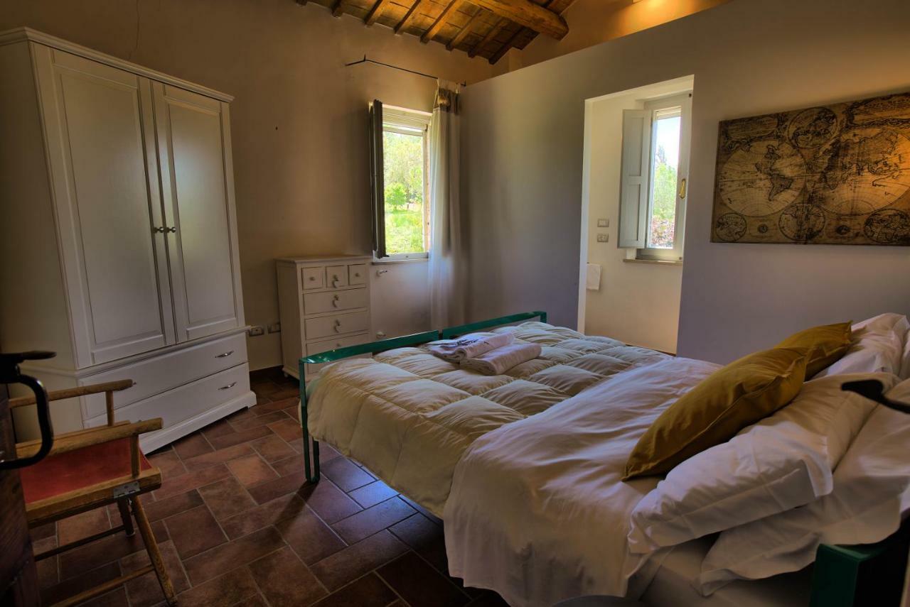 Grande Villa Storica Per Vacanze Con Giardino Privato E Piscina Ostra Eksteriør billede